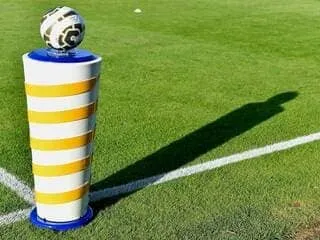 Violence erupts at Fleury vs Rouen match in Essonne Stadium