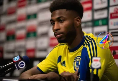 Mijnans joins PSV after Ajax battle: 'Champions League is my lifelong dream'