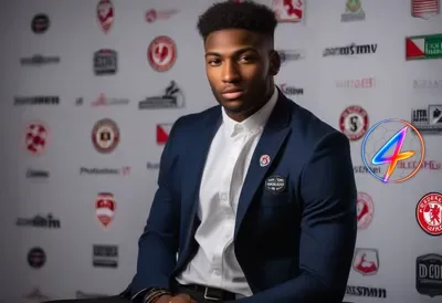 Hearts bet on youth with Reus signing as Schwolow heads to Mainz