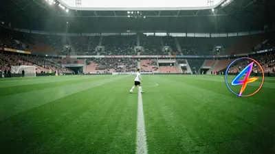 AZ secures five‑year deal with midfielder Resink despite injury