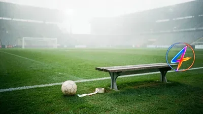 That grim moment sees BVB’s new signing limp off injured